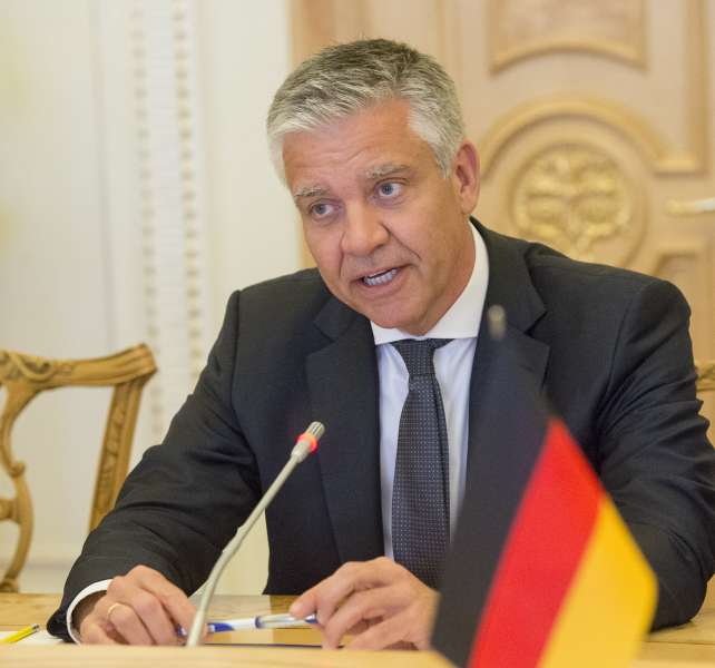 Голова Верховної Ради України Андрій Парубій закликав депутатів Німеччини бути солідарними у питанні щодо неприпустимості будівництва газогону «Північний потік-2» для забезпечення безпеки усього континенту Голова Верховної Ради України Андрій Парубій закликав депутатів Німеччини бути солідарними у питанні щодо неприпустимості будівництва газогону «Північний потік-2» для забезпечення безпеки усього континенту